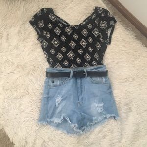 Tully’s s crop top!